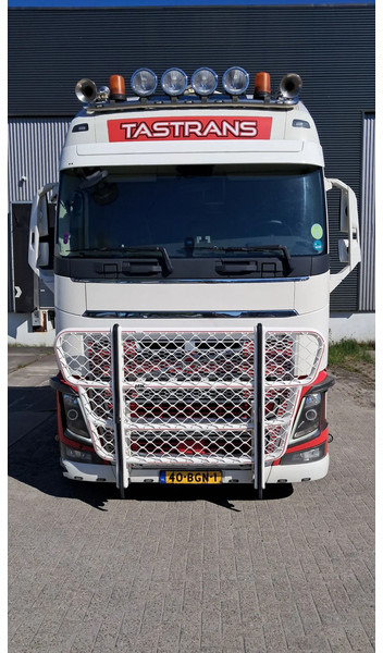 Volvo FH 16 750 GT XL 6x2 - Tracteur routier: photos 3 Volvo FH 16 750 GT XL 6x2 - Tracteur routier: photos 3