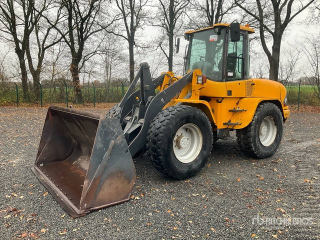 1998 Volvo L45 Wheel Loader - Chargeuse sur pneus: photos 1 1998 Volvo L45 Wheel Loader - Chargeuse sur pneus: photos 1