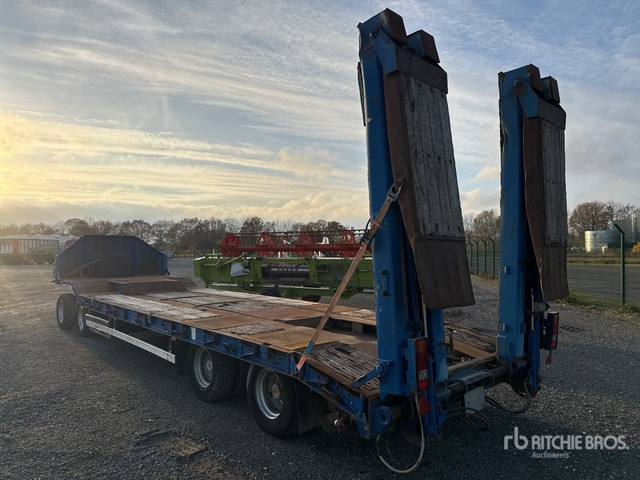 2001 Langendorf TUE 32 Lowboy Trailer - Remorque porte-engin surbaissée: photos 3 2001 Langendorf TUE 32 Lowboy Trailer - Remorque porte-engin surbaissée: photos 3