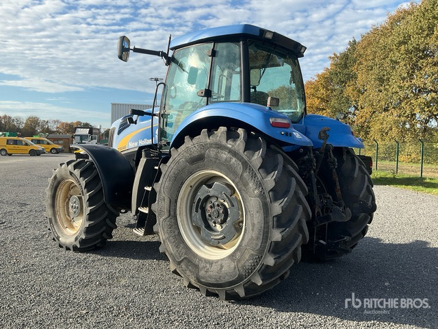 2008 New Holland T8040 4WD Tractor - Tracteur agricole: photos 4 2008 New Holland T8040 4WD Tractor - Tracteur agricole: photos 4