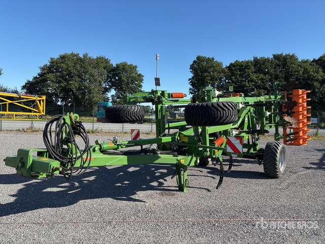 2015 Amazone Cenius 4003-2TX Cultivator - Bineuse: photos 2 2015 Amazone Cenius 4003-2TX Cultivator - Bineuse: photos 2