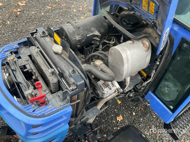 2015 Iseki TM3265HR 4WD Utility Tractor - Tracteur agricole: photos 5 2015 Iseki TM3265HR 4WD Utility Tractor - Tracteur agricole: photos 5