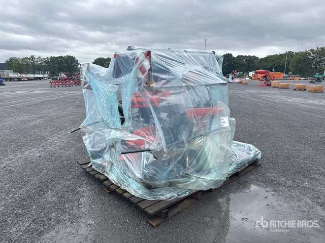 2023 Kubota RA2071T Evo (Unused) Hay Rake - Faneuse: photos 4 2023 Kubota RA2071T Evo (Unused) Hay Rake - Faneuse: photos 4