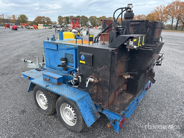 2010 Richard Rupprecht GmbH 230-RW Asphalt Distributor Trailer - Autre matériel: photos 2 2010 Richard Rupprecht GmbH 230-RW Asphalt Distributor Trailer - Autre matériel: photos 2