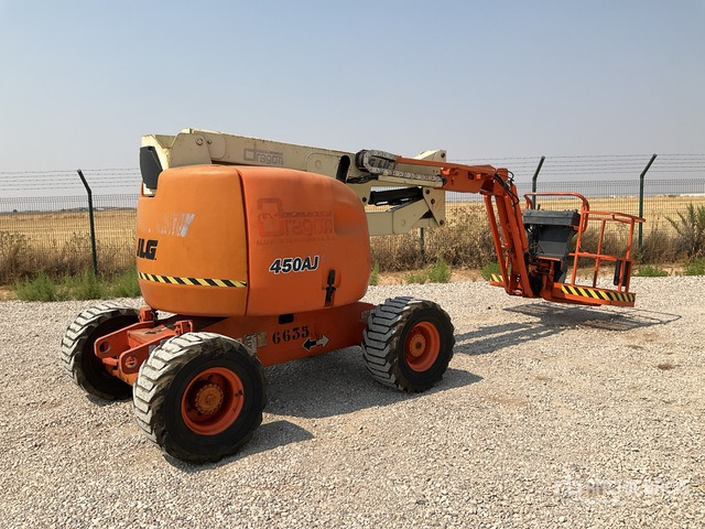 1999 JLG 450AJ 4WD Diesel Articulating Boom Lift - Nacelle articulée: photos 3 1999 JLG 450AJ 4WD Diesel Articulating Boom Lift - Nacelle articulée: photos 3