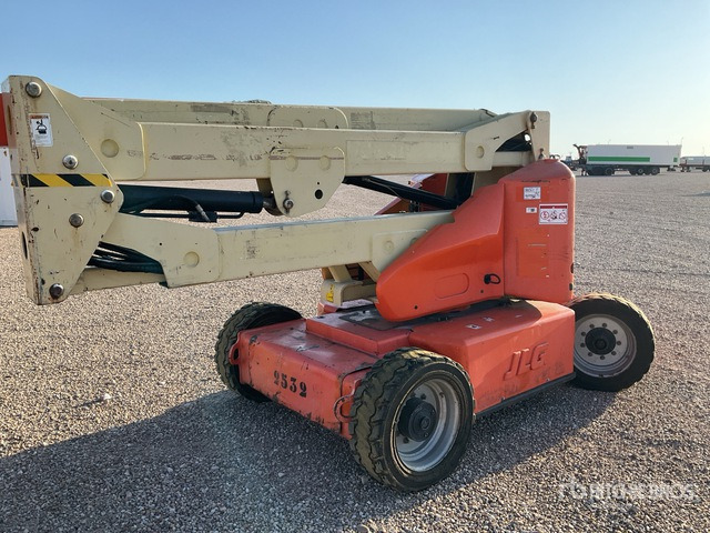 2005 JLG E450AJ 2WD Electric (Inoperable) Articulating Boom Lift - Nacelle articulée: photos 3 2005 JLG E450AJ 2WD Electric (Inoperable) Articulating Boom Lift - Nacelle articulée: photos 3
