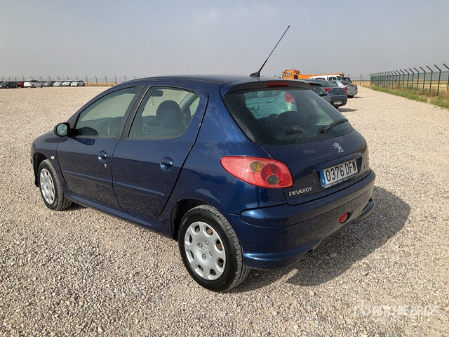 2005 Peugeot 206 Automobile - Voiture: photos 2 2005 Peugeot 206 Automobile - Voiture: photos 2