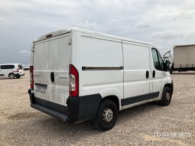 2006 Citroen Jumper 2.2D Cargo Van - Fourgonnette: photos 3 2006 Citroen Jumper 2.2D Cargo Van - Fourgonnette: photos 3