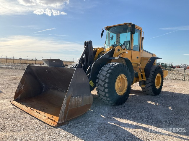 2006 Volvo L110E Wheel Loader - Chargeuse sur pneus: photos 2 2006 Volvo L110E Wheel Loader - Chargeuse sur pneus: photos 2