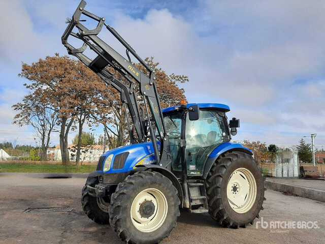 2008 New Holland T6010 Plus, con pala 4WD Tractor - Tracteur agricole: photos 2 2008 New Holland T6010 Plus, con pala 4WD Tractor - Tracteur agricole: photos 2