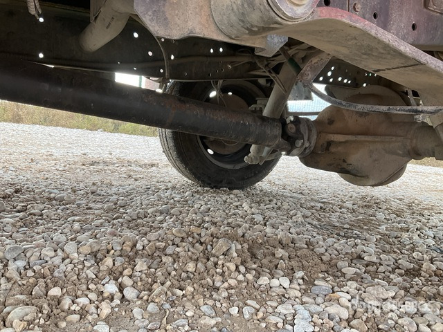 2009 Iveco 35S10 Cargo Van - Camion plateau: photos 4 2009 Iveco 35S10 Cargo Van - Camion plateau: photos 4