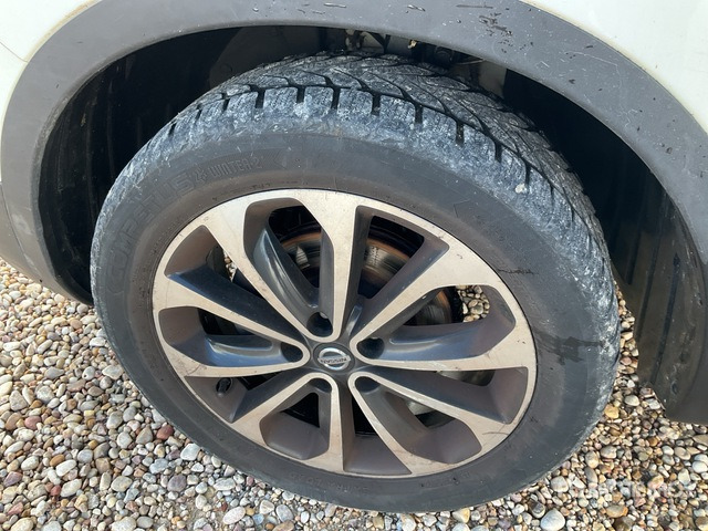 2011 Nissan Qashqai SUV - SUV: photos 3 2011 Nissan Qashqai SUV - SUV: photos 3