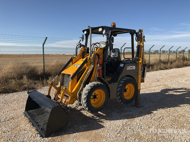 2016 JCB 1CX Skid Steer Backhoe Loader - Tractopelle: photos 2 2016 JCB 1CX Skid Steer Backhoe Loader - Tractopelle: photos 2