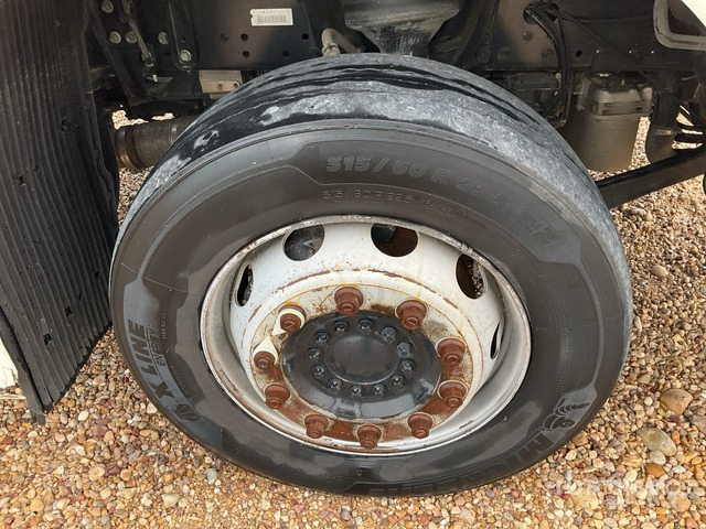 2016 MAN TGX18.440 4x2 Sleeper Container Truck - Camion porte-conteneur/ Caisse mobile: photos 4 2016 MAN TGX18.440 4x2 Sleeper Container Truck - Camion porte-conteneur/ Caisse mobile: photos 4