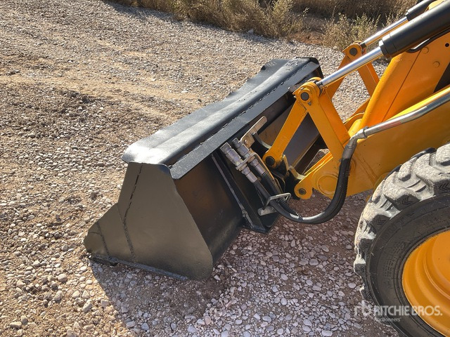 2017 JCB 1CX Skid Steer Backhoe Loader - Tractopelle: photos 5 2017 JCB 1CX Skid Steer Backhoe Loader - Tractopelle: photos 5