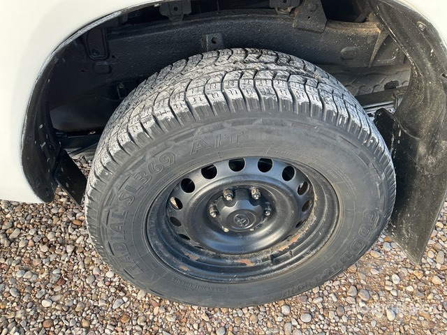 2019 Toyota Hilux 4x4 Crew Cab Pickup - Pick-up: photos 5 2019 Toyota Hilux 4x4 Crew Cab Pickup - Pick-up: photos 5