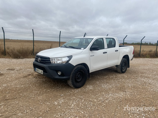 2019 Toyota Hilux 4x4 Pickup - Pick-up: photos 1 2019 Toyota Hilux 4x4 Pickup - Pick-up: photos 1