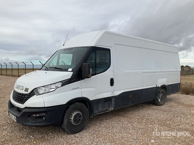 2021 Iveco Daily 35S18 Van Truck - Fourgon utilitaire: photos 2 2021 Iveco Daily 35S18 Van Truck - Fourgon utilitaire: photos 2