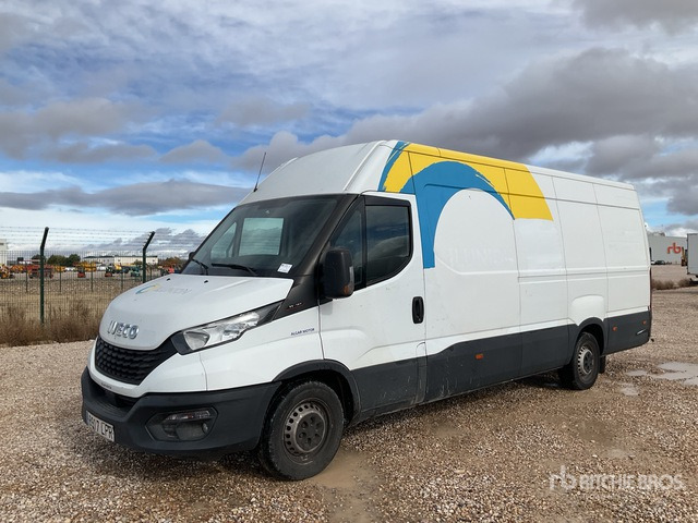 2021 Iveco Daily 35S18 Van Truck - Fourgon utilitaire: photos 1 2021 Iveco Daily 35S18 Van Truck - Fourgon utilitaire: photos 1