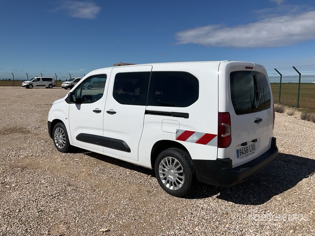 2022 Toyota Proace City Verso 5 Passenger Van - Minibus, Transport de personnes: photos 1 2022 Toyota Proace City Verso 5 Passenger Van - Minibus, Transport de personnes: photos 1