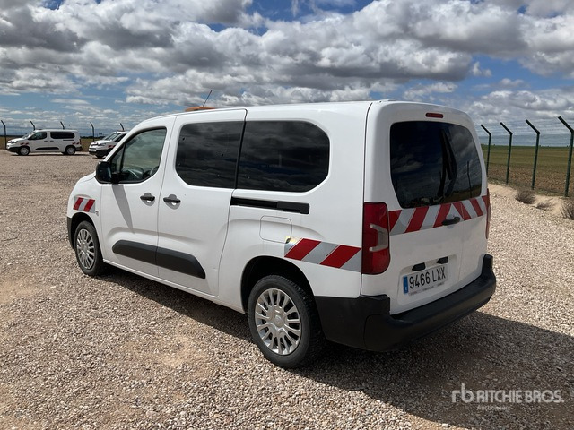 2022 Toyota Proace City Verso 5 Passenger Van - Minibus, Transport de personnes: photos 3 2022 Toyota Proace City Verso 5 Passenger Van - Minibus, Transport de personnes: photos 3