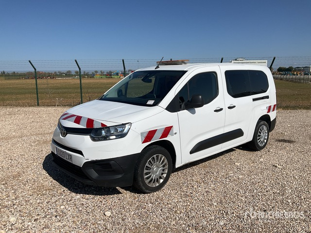 2022 Toyota Proace City Verso 5 Passenger Van - Minibus, Transport de personnes: photos 2 2022 Toyota Proace City Verso 5 Passenger Van - Minibus, Transport de personnes: photos 2