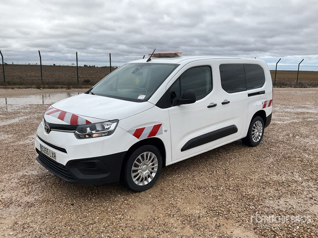 2022 Toyota Proace City Verso 5 Passenger Van - Minibus, Transport de personnes: photos 3 2022 Toyota Proace City Verso 5 Passenger Van - Minibus, Transport de personnes: photos 3
