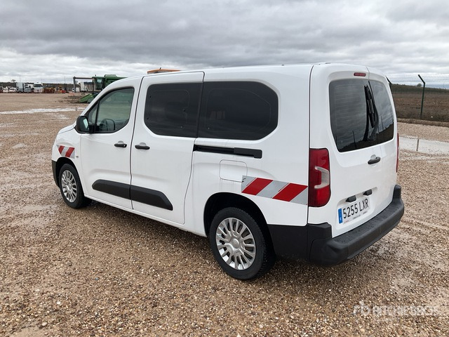 2022 Toyota Proace City Verso 5 Passenger Van - Minibus, Transport de personnes: photos 2 2022 Toyota Proace City Verso 5 Passenger Van - Minibus, Transport de personnes: photos 2