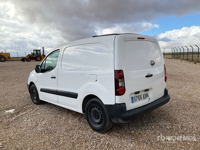 2018 Peugeot Partner Van Truck - Autre matériel: photos 2 2018 Peugeot Partner Van Truck - Autre matériel: photos 2