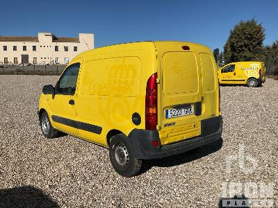 RENAULT KANGOO - Fourgon utilitaire: photos 2 RENAULT KANGOO - Fourgon utilitaire: photos 2