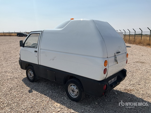 2009 Piaggio Porter EFI 1.3 Cargo Van - Véhicule utilitaire: photos 1 2009 Piaggio Porter EFI 1.3 Cargo Van - Véhicule utilitaire: photos 1