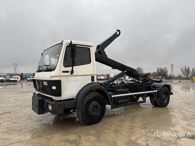 1990 Mercedes-Benz 1722 4x2 Roll-Off Truck - Camion ampliroll: photos 1 1990 Mercedes-Benz 1722 4x2 Roll-Off Truck - Camion ampliroll: photos 1