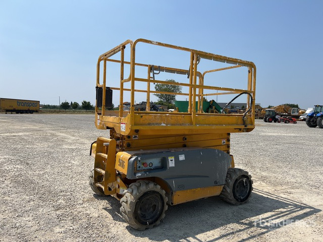 2006 Haulotte Compact 12RTE (Inoperable) Scissor Lift - Nacelle ciseaux: photos 4 2006 Haulotte Compact 12RTE (Inoperable) Scissor Lift - Nacelle ciseaux: photos 4