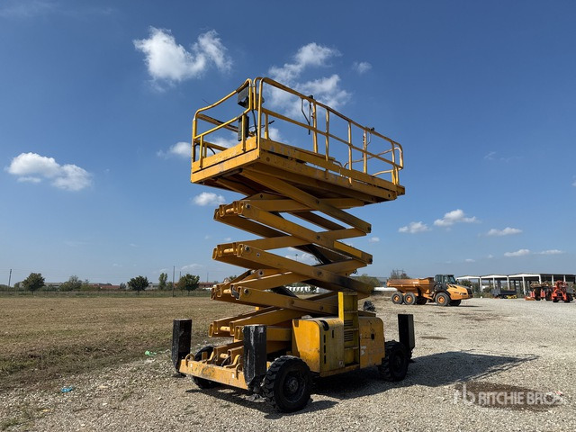 2007 Haulotte H18SX Diesel Scissor Lift - Nacelle ciseaux: photos 4 2007 Haulotte H18SX Diesel Scissor Lift - Nacelle ciseaux: photos 4