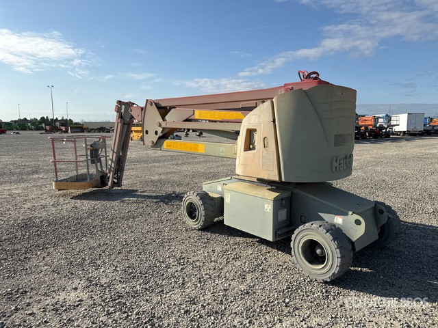 2008 Haulotte HA15IP (Inoperable) Articulating Boom Lift - Nacelle articulée: photos 4 2008 Haulotte HA15IP (Inoperable) Articulating Boom Lift - Nacelle articulée: photos 4
