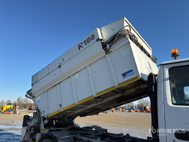 2008 Isuzu NPR85 4x2 Waste Collection Truck - Benne à ordures ménagères: photos 4 2008 Isuzu NPR85 4x2 Waste Collection Truck - Benne à ordures ménagères: photos 4