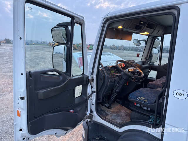 2008 Iveco Eurocargo 75E16 4x2 Dump Truck: Light Duty - Camion benne: photos 5 2008 Iveco Eurocargo 75E16 4x2 Dump Truck: Light Duty - Camion benne: photos 5