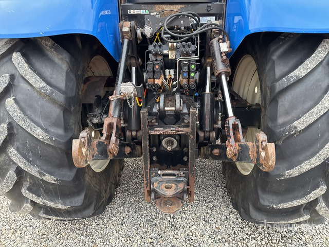 2008 New Holland 7060 4WD Tractor - Tracteur agricole: photos 4 2008 New Holland 7060 4WD Tractor - Tracteur agricole: photos 4