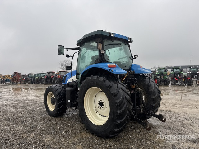 2008 New Holland TS135A Plus 4WD Tractor - Tracteur agricole: photos 2 2008 New Holland TS135A Plus 4WD Tractor - Tracteur agricole: photos 2