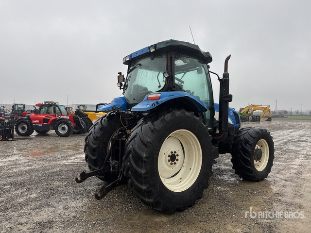 2008 New Holland TS135A Plus 4WD Tractor - Tracteur agricole: photos 3 2008 New Holland TS135A Plus 4WD Tractor - Tracteur agricole: photos 3