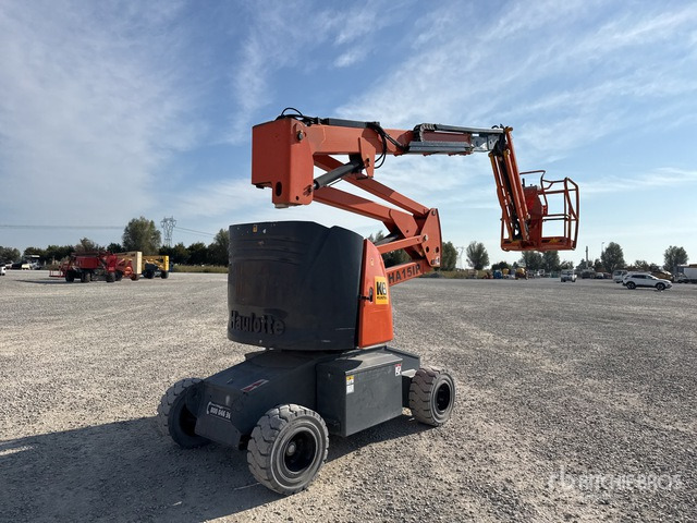 2011 Haulotte HA15IP Electric Articulating Boom Lift - Nacelle articulée: photos 4 2011 Haulotte HA15IP Electric Articulating Boom Lift - Nacelle articulée: photos 4