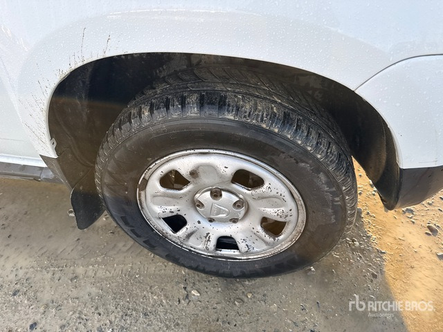 2012 DACIA Duster SUV - SUV: photos 4 2012 DACIA Duster SUV - SUV: photos 4