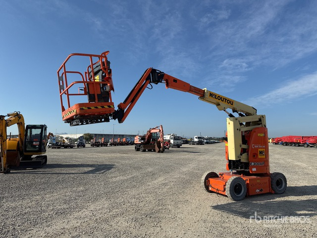 2012 JLG E300 AJP Electric Articulating Boom Lift - Nacelle articulée: photos 1 2012 JLG E300 AJP Electric Articulating Boom Lift - Nacelle articulée: photos 1