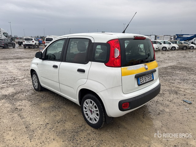 2013 Fiat Panda Automobile - Voiture: photos 2 2013 Fiat Panda Automobile - Voiture: photos 2