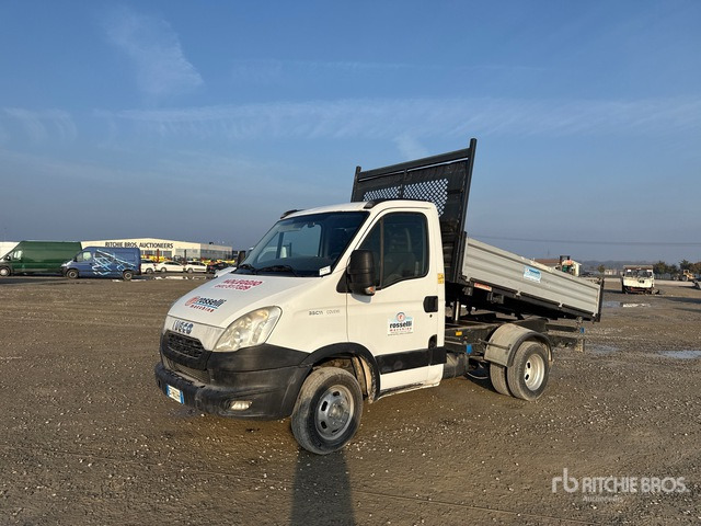 2013 Iveco Daily 35C11 S/A Dump Truck - Camion benne: photos 1 2013 Iveco Daily 35C11 S/A Dump Truck - Camion benne: photos 1