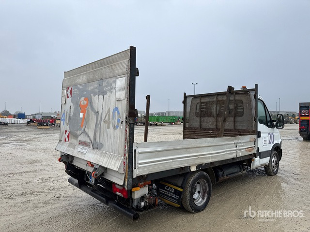 2014 Iveco Daily Flatbed Truck - Camion plateau: photos 4 2014 Iveco Daily Flatbed Truck - Camion plateau: photos 4