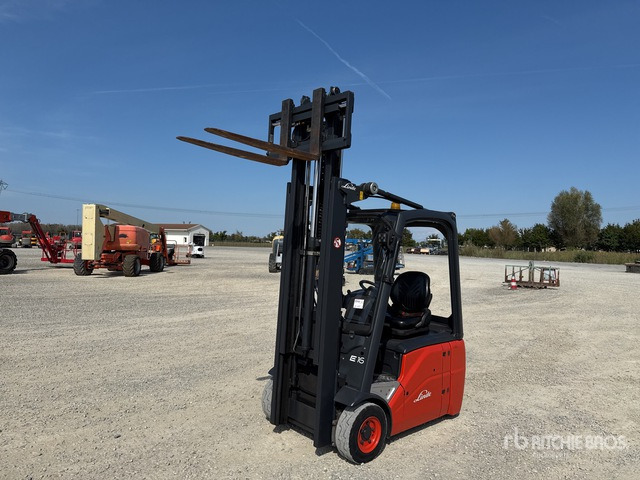 2014 Linde E16C-01 1600 kg Electric Forklift - Chariot élévateur électrique: photos 2 2014 Linde E16C-01 1600 kg Electric Forklift - Chariot élévateur électrique: photos 2