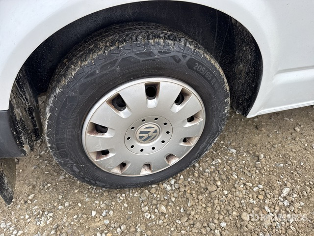 2014 Volkswagen Transporter Ambulance - Ambulance: photos 5 2014 Volkswagen Transporter Ambulance - Ambulance: photos 5