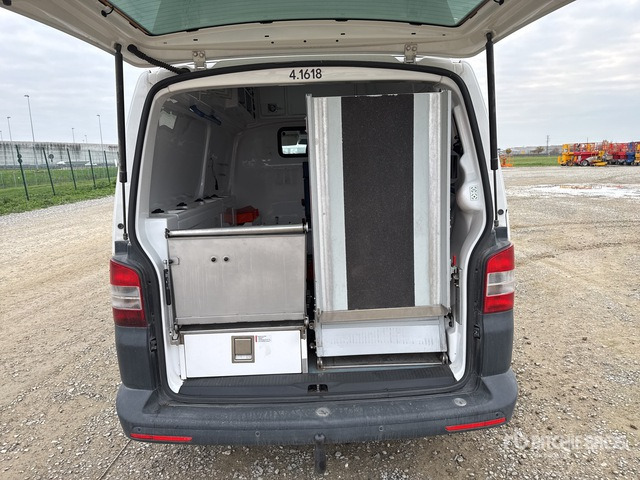 2014 Volkswagen Transporter Ambulance - Ambulance: photos 4 2014 Volkswagen Transporter Ambulance - Ambulance: photos 4