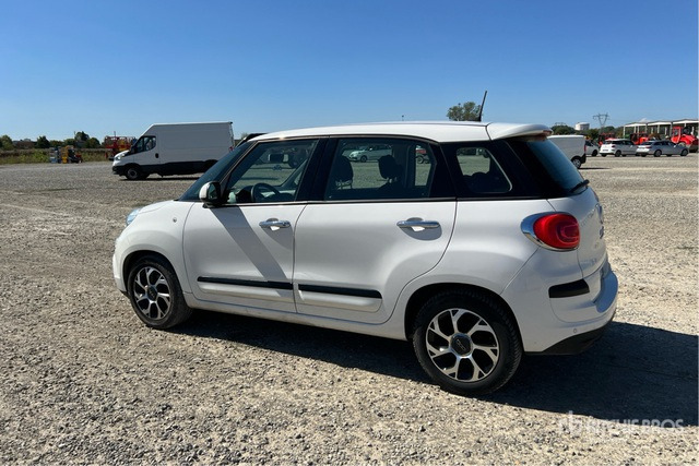 2017 Fiat 500L Automobile - Voiture: photos 2 2017 Fiat 500L Automobile - Voiture: photos 2